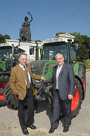 Minister Josef Miller, BBV Präsident Gerd Sonnleitner (Foto: Ingrid Grossmann)